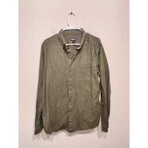 Patagonia Men's Casual Button Down Shirt - Olive Green